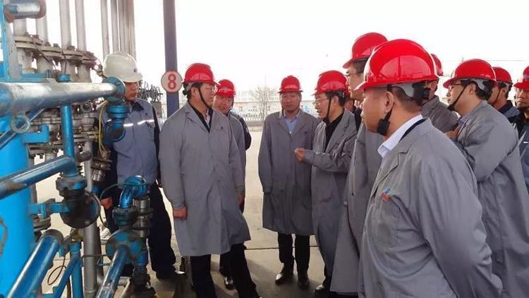 【頭條】17個(gè)檢查組查出99個(gè)重大安全隱患，山東17家企業(yè)停產(chǎn)，229家被處罰。