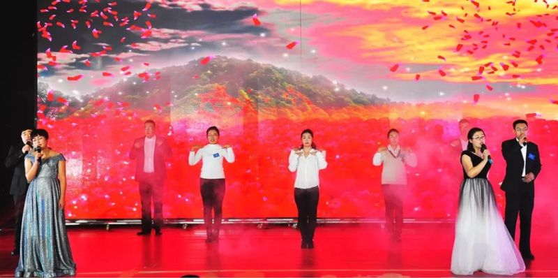 “感恩相伴?筑夢同行”——龍港集團2019新春年會盛大舉行！