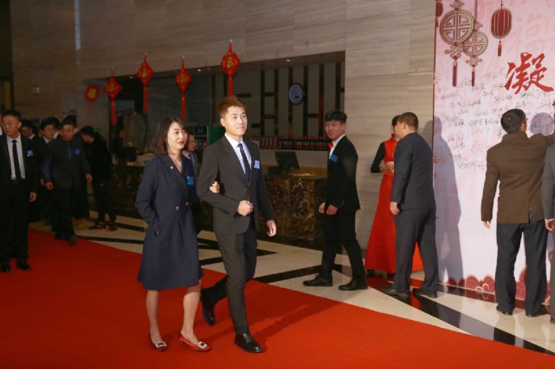 “凝心聚力 ·砥礪前行”— 龍港集團(tuán)2020新春年會完美收官！