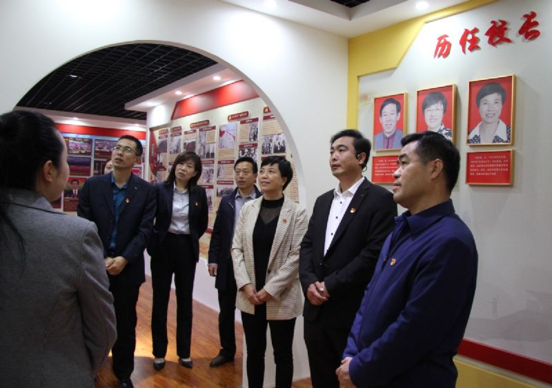 黨建共建互融共促，凝聚力量爭創(chuàng)一流 ——龍港物業(yè)黨支部與育秀學校黨支部黨建共建共享活動圓滿啟動